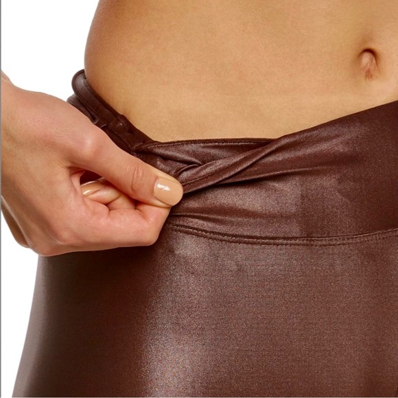 Koral Lustrous Max High Rise Shiny Leggings in Bordeaux - Picture 7 of 16